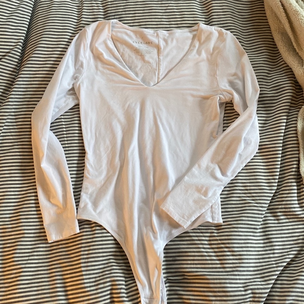 Everlane v-neck bodysuit